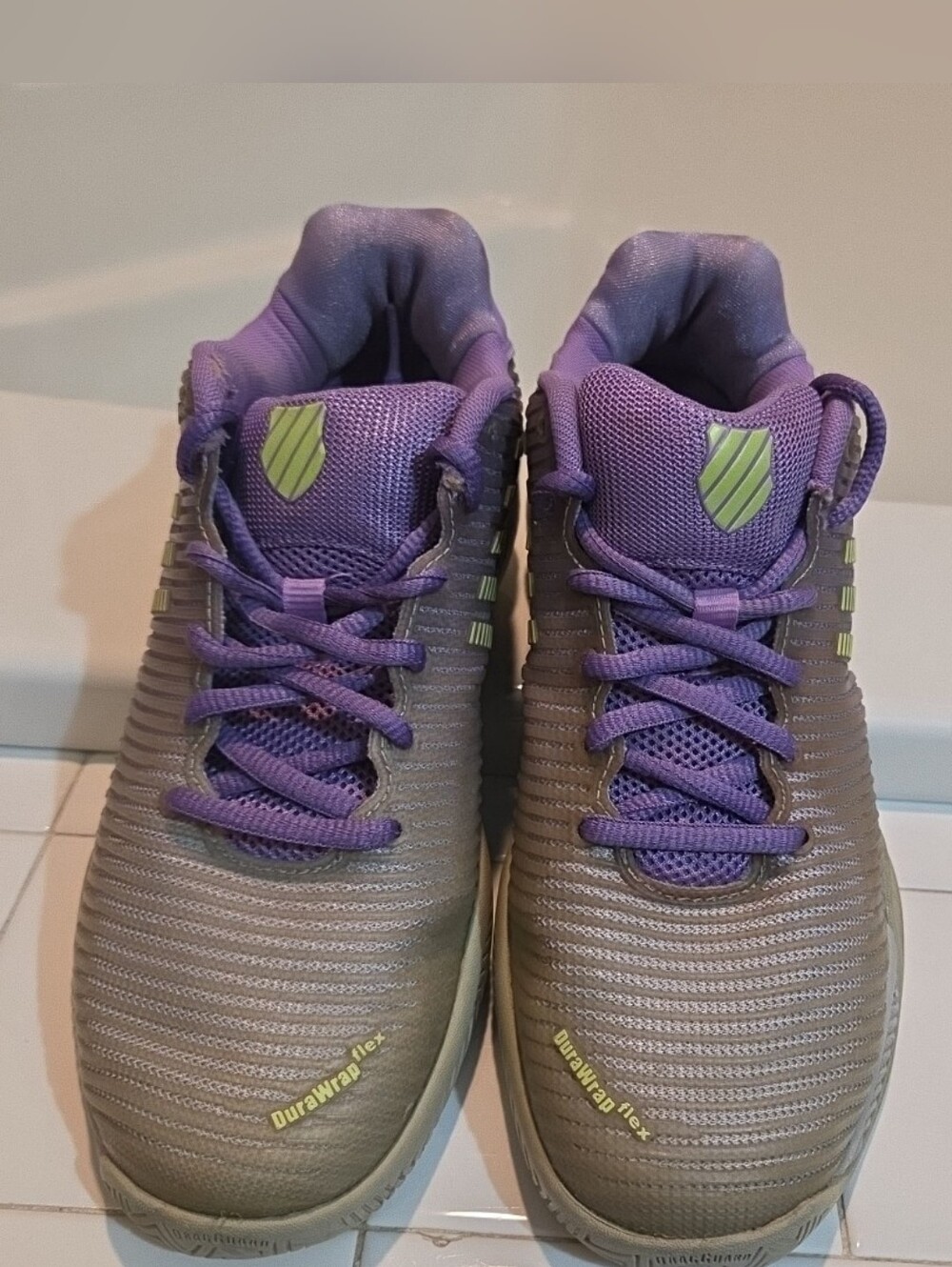 K-Swiss Womens Hypercourt Express 2 Hard Court Tennis Pickleball Shoes Sz 8.5M - Picture 2 of 14